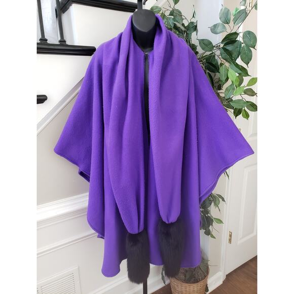 Vintage Kathleen For Sweet Herb Cape Top One Size Purple Hook & Eye Front